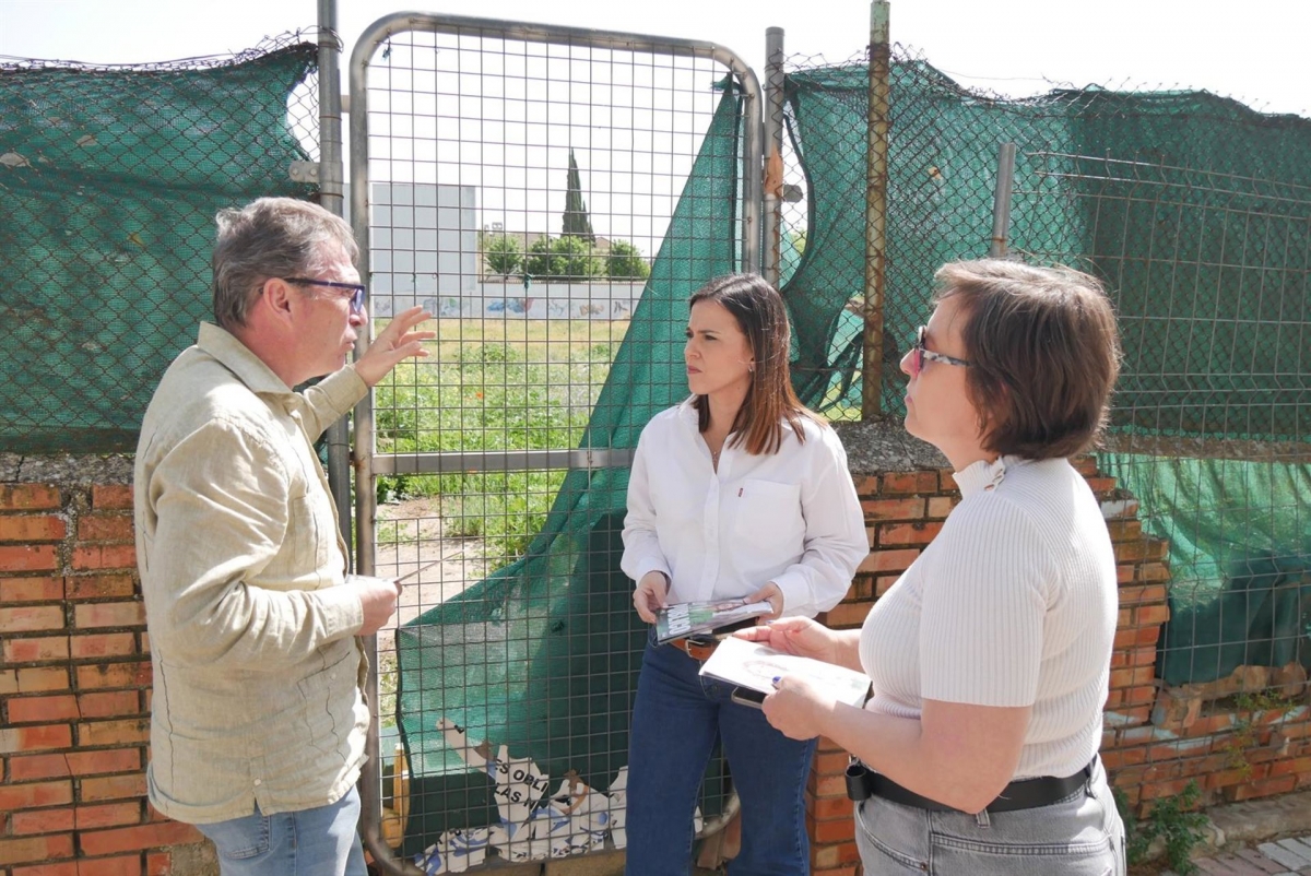  El PSOE se compromete a impulsar el apaedero de autobuses de La Carolina 