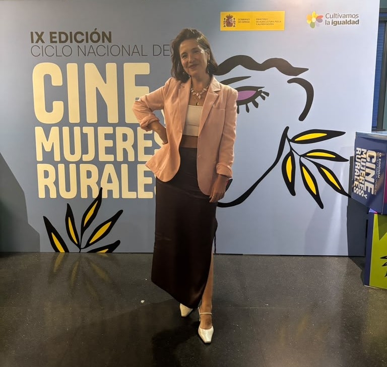  Fany de la Chica regresa a sus raíces con 'Tiempo entre olivos' 