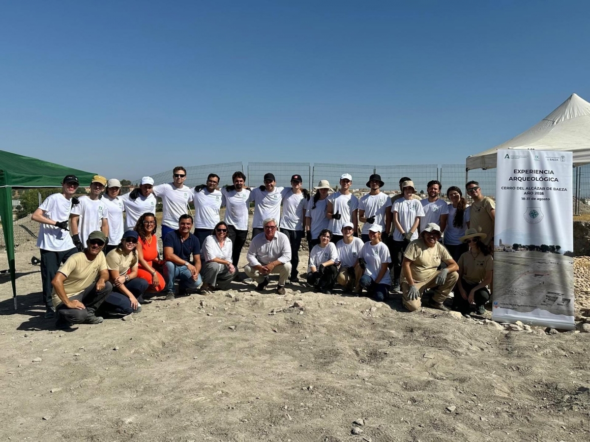  Veinte jóvenes participan en un campo de voluntariado arqueológico 