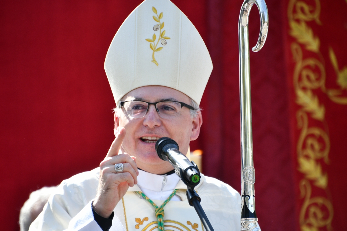  El obispo de Jaén agradece toda la implicación en el Rosario Magno 