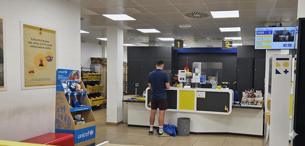  La regulación de inmigrantes se podrá solicitar en Correos desde el lunes 