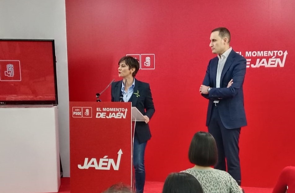  La secretaria federal de Vivienda del PSOE defiende su gestión en Jaén 