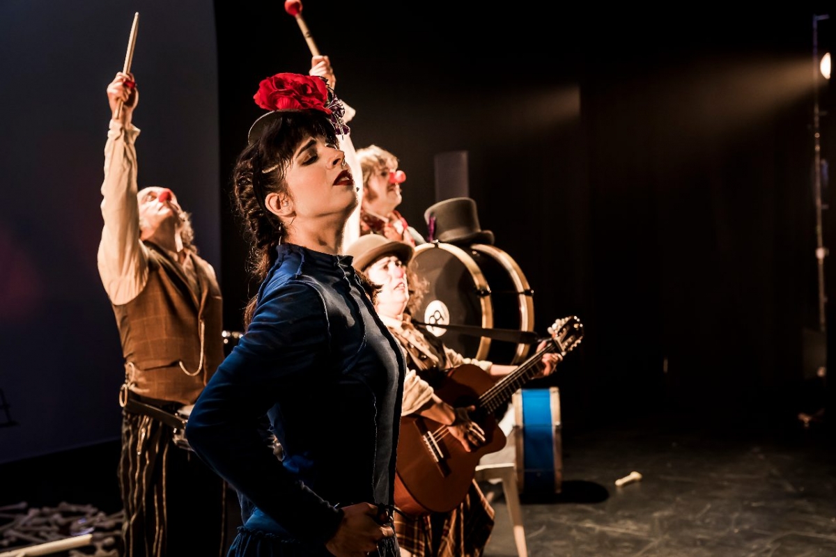  La Fundación Caja Rural patrocina una obra de teatro de la UNIA 