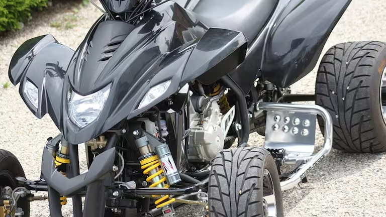  Fallece un hombre de 62 años en un accidente con un quad en Torreperogil 