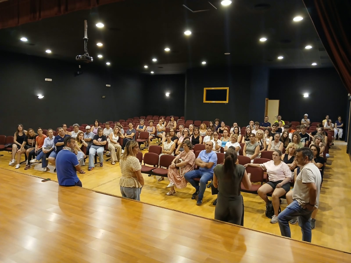  En Huesa crean una plataforma en defensa del transporte escolar 