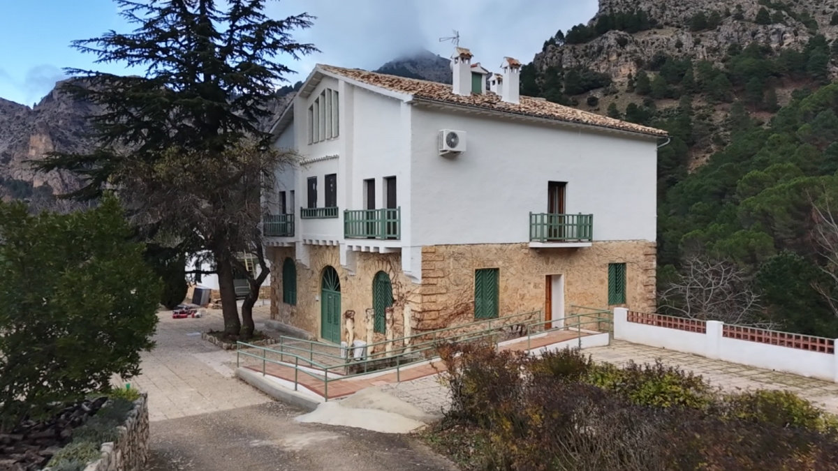  El Hotel Rural de Riogazas cerrado por falta de suministro eléctrico 