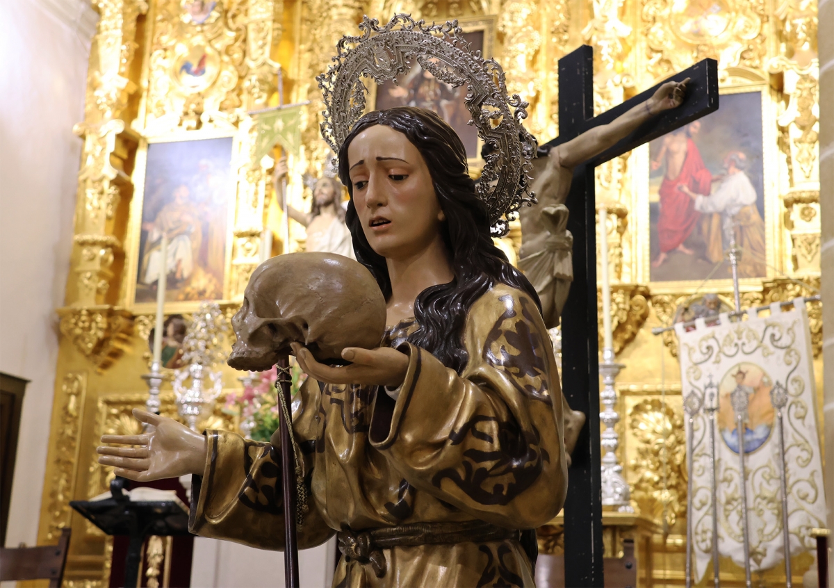  Mengíbar restaura la imagen de Santa María Magdalena 