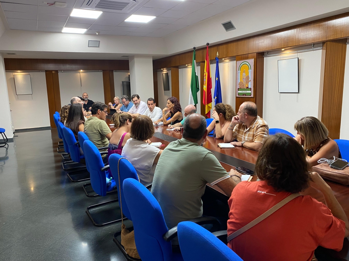  La Junta pone en marcha becas extraordinarias para el transporte escolar 