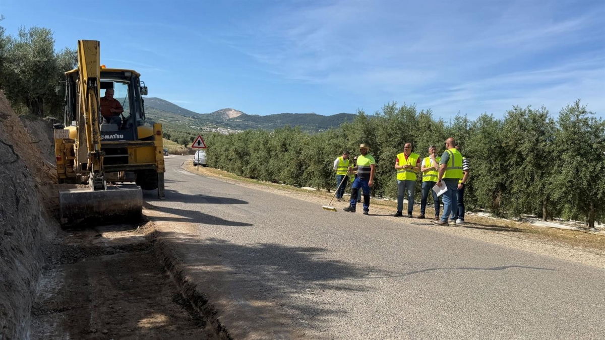  Comienza la adecuación de la vía entre Torredelcampo y Garcíez 