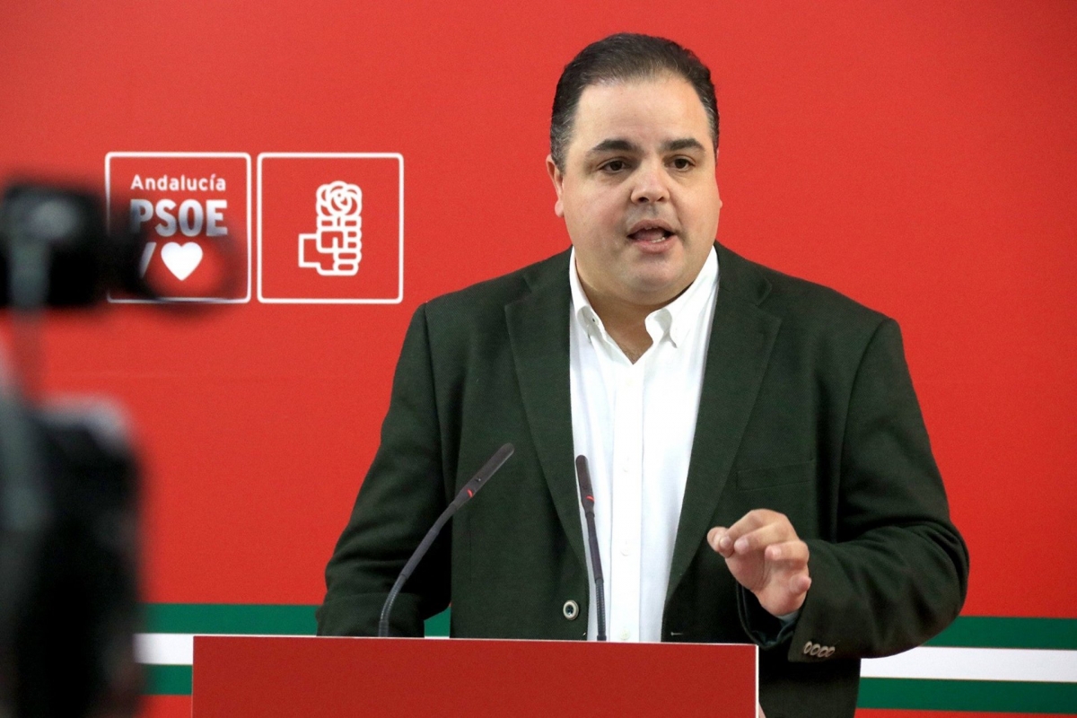  Torres: "La Junta tiene paralizada" a la UJA con su "infrafinanciación" 