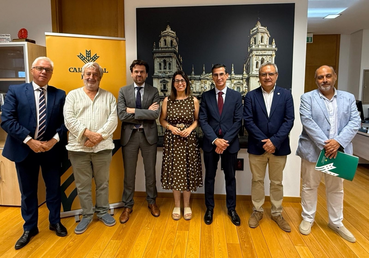 Caja Rural y UNED se unen para fortalecer la actividad académica y social