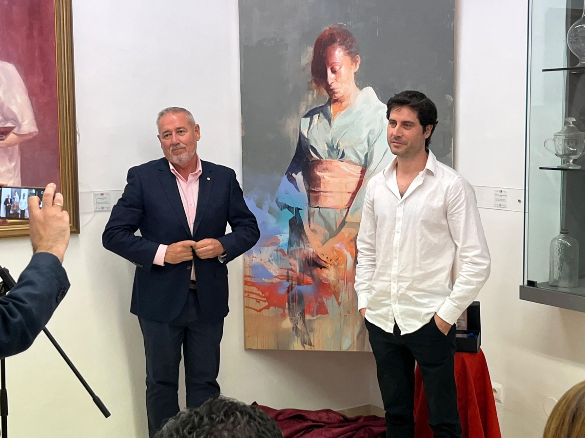 Alejandro Martínez gana el Premio Internacional de Pintura de Villatorres