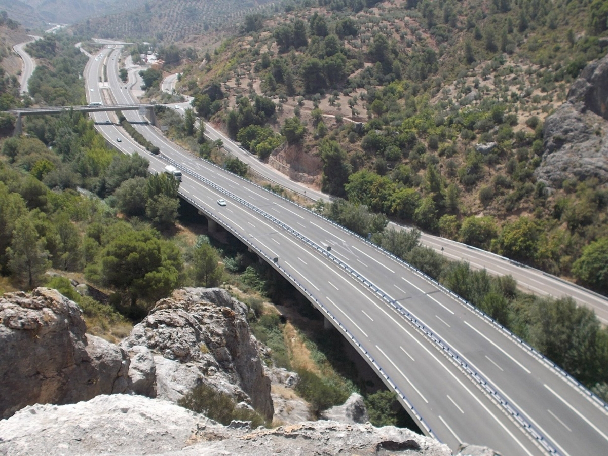 Transportes licita las obras de la A-44 para rehabilitar 18 kilómetros