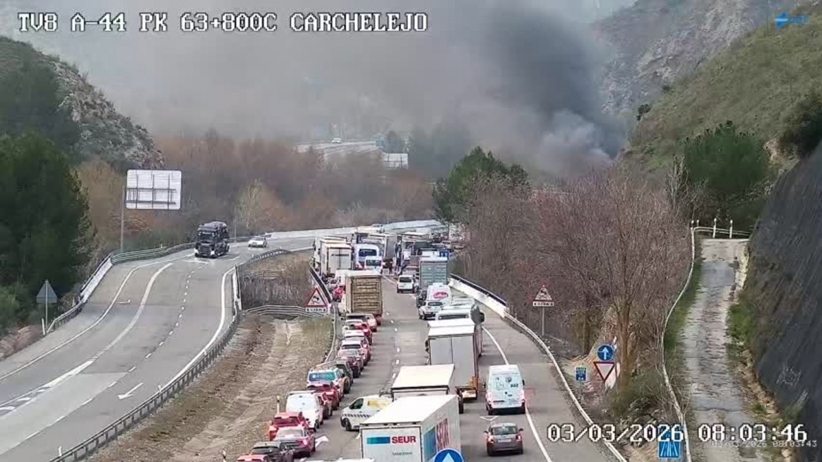  Retenciones de más de un kilómetro en la A-44 a la altura de Carchelejo 