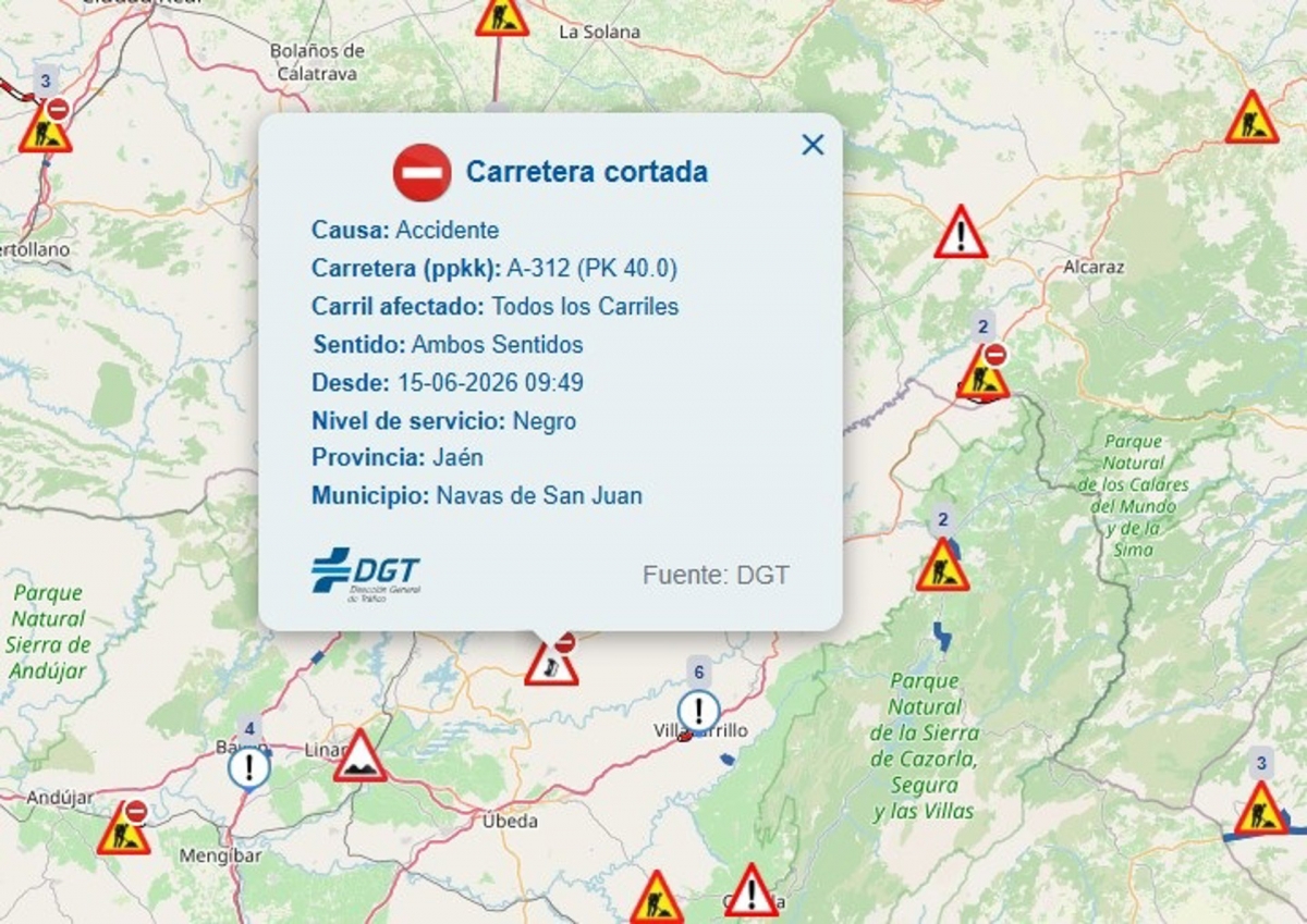  Cortan la A-312 en Navas de San Juan por el vuelco de un camión 