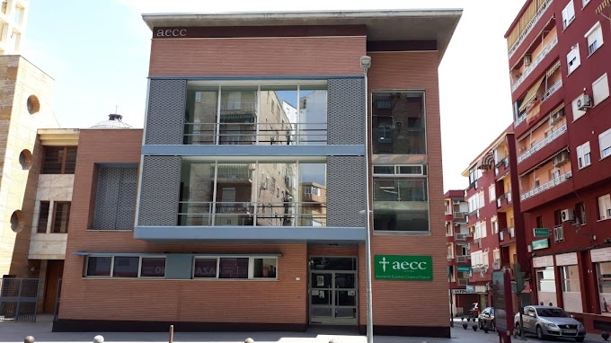  La AECC presenta las primeras ayudas para estudiar la biología del cáncer 