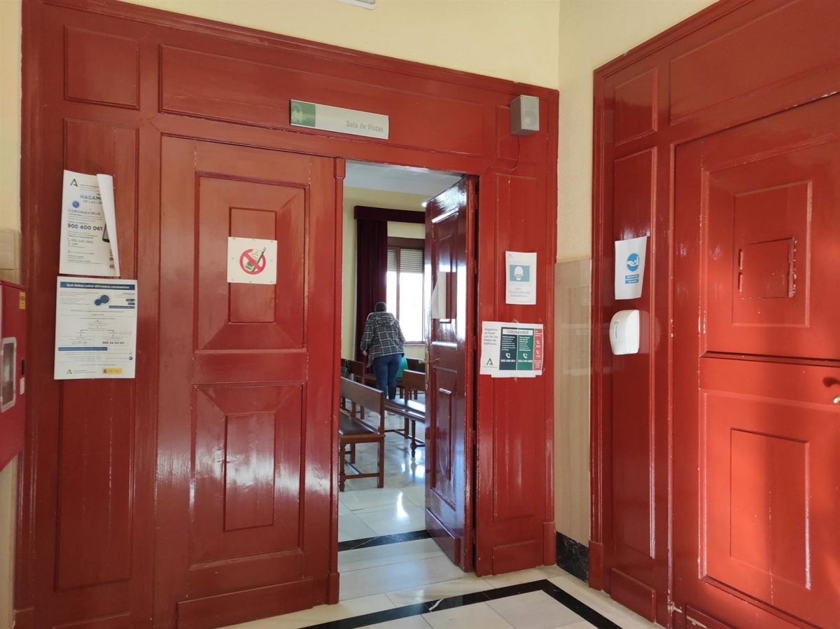 Un hombre se enfrenta a 12 años de cárcel por "pervertir" a dos menores