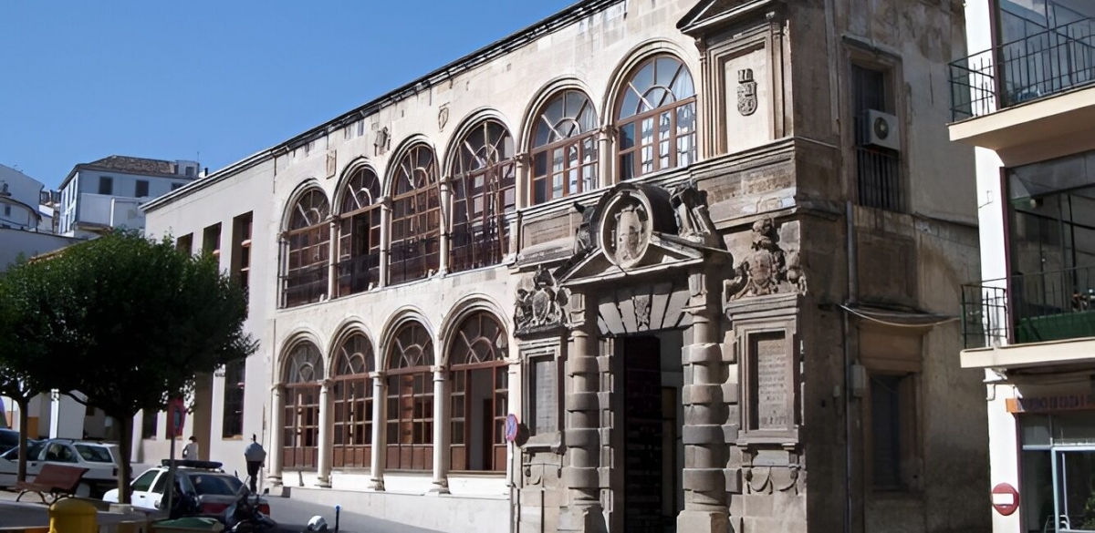  'Jaén Antirracista' critica a VOX Martos por su moción contra el burka 