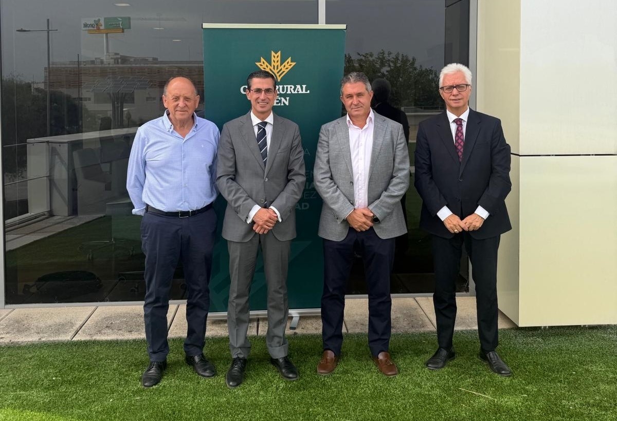  APEI Jaén y Caja Rural firman un convenio para las empresas instaladoras 