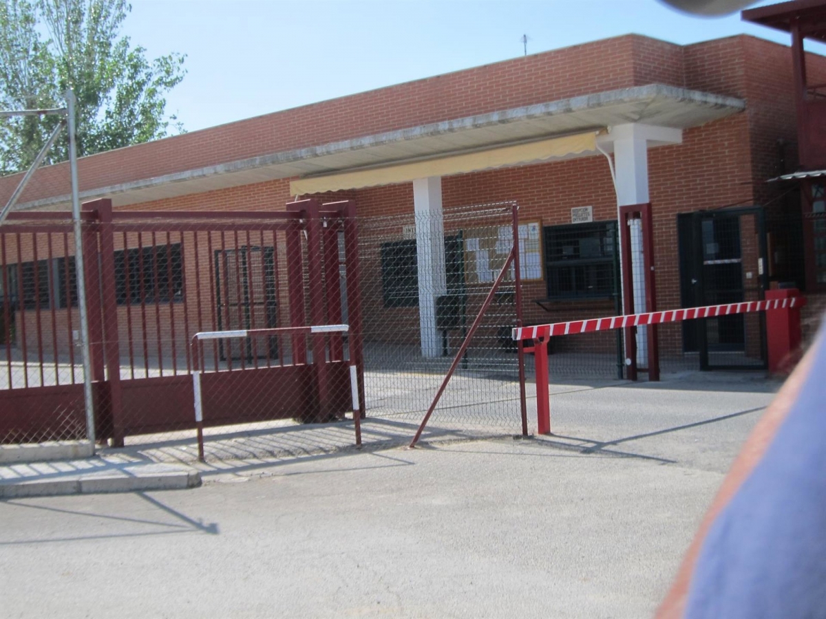  Tres funcionarios resultan heridos al reducir a un interno en la prisión 