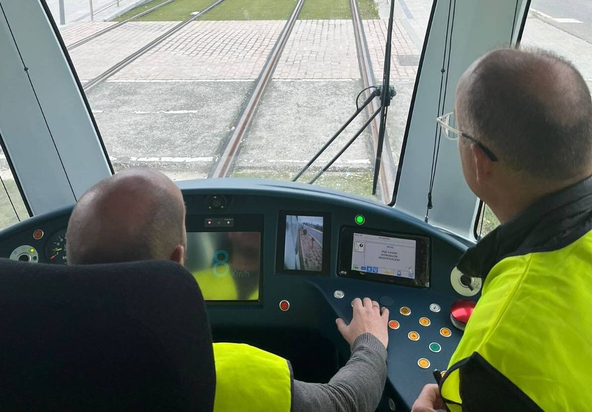  ¿Quién conducirá los vagones del tranvía? 