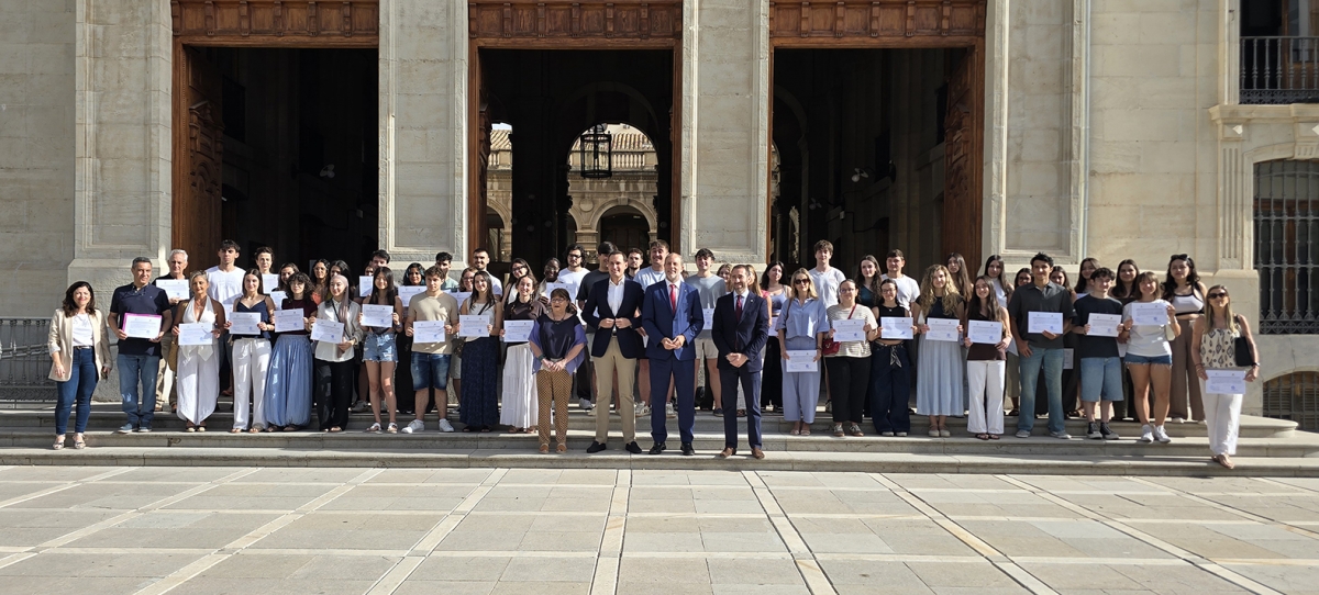  La Diputación entrega 67 becas de movilidad internacional a la UJA 