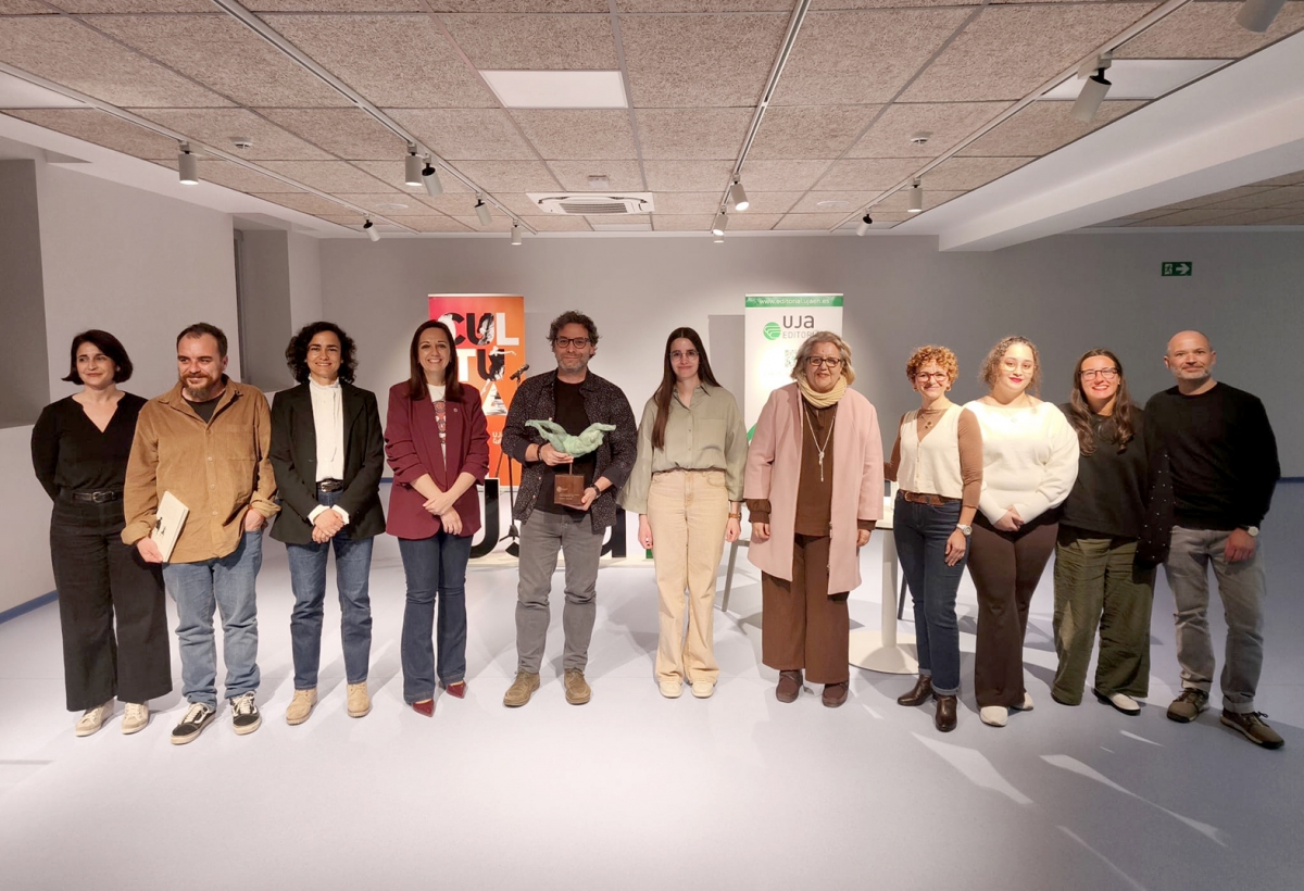  Miguel Ángel González, ganador del Premio de Poesía Miguel Hernández 