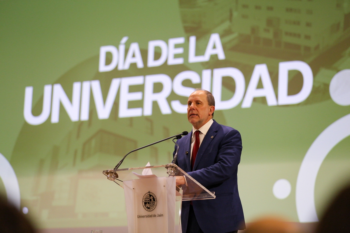 El rector reivindica el orgullo de pertenecer a la Universidad de Jaén 