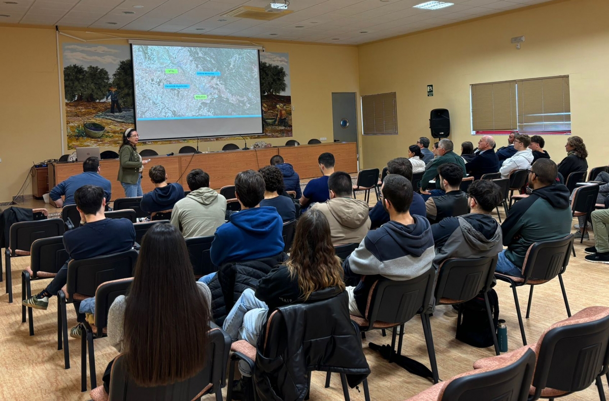  La UJA cierra el programa de formación territorial en Arquillos 