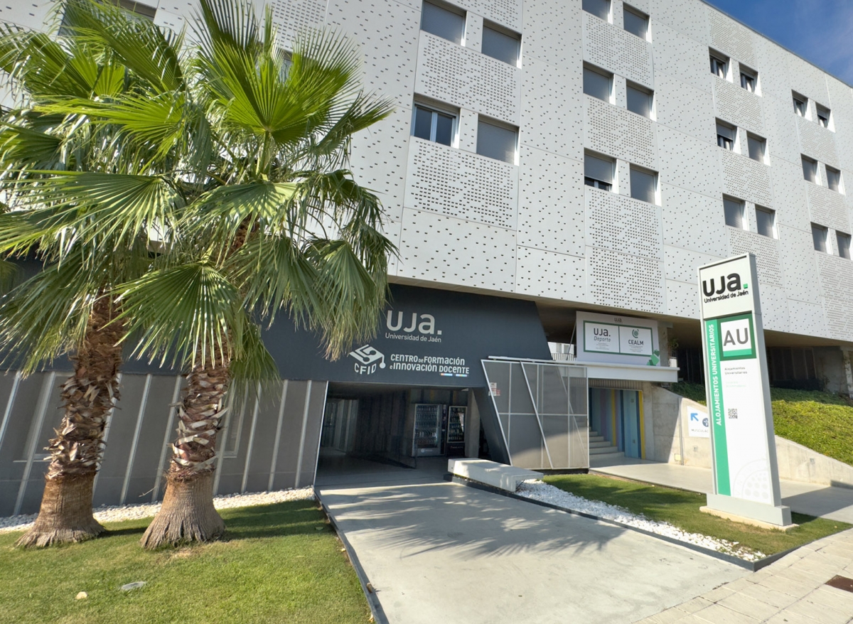  La UJA destina 70.000 euros a becas para su Formación Permanente 