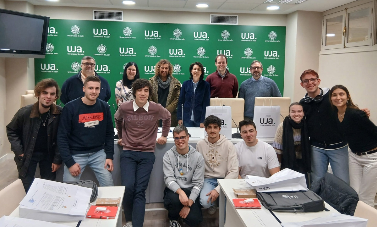  La UJA acerca la Ingeniería Informática a Primaria y Secundaria 