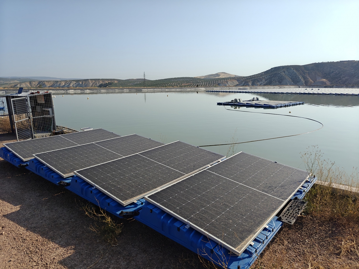  La UJA pone en marcha un campo de pruebas con tecnologías solares 