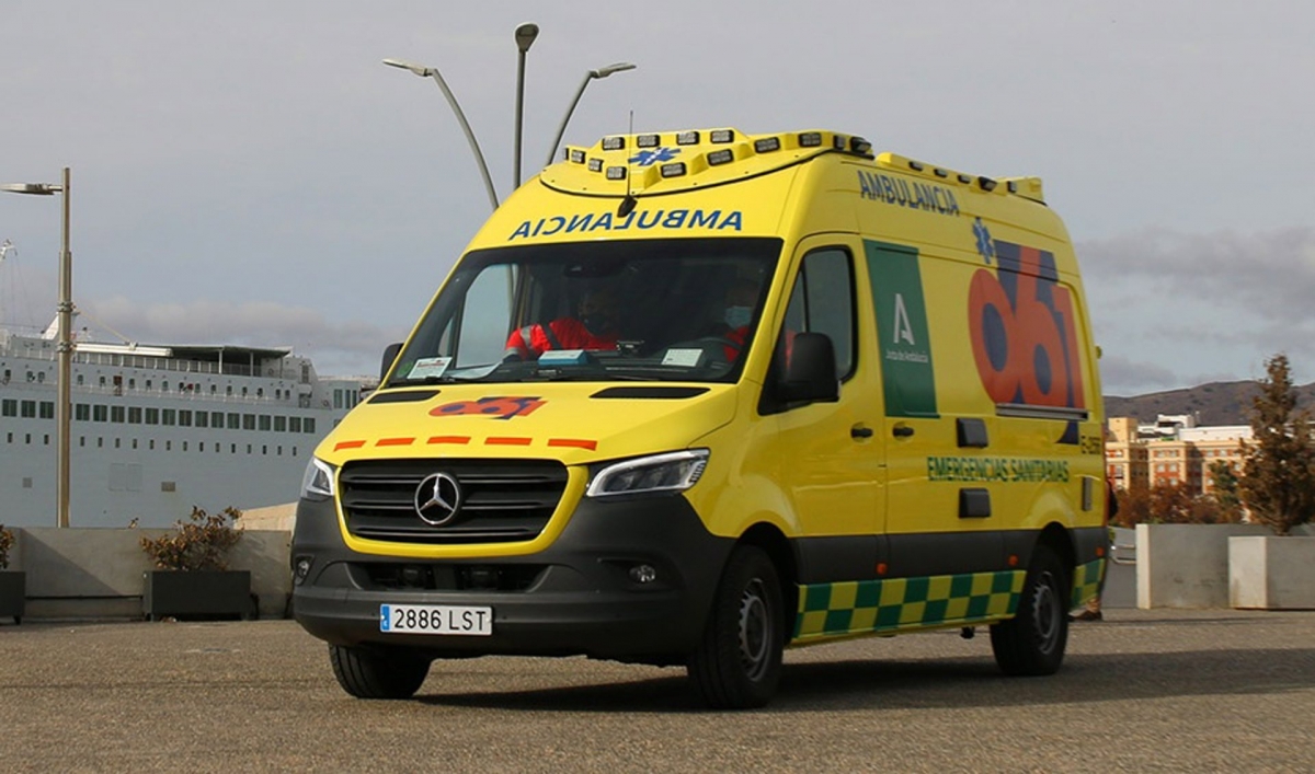  Muere un camionero de 53 años tras chocar contra la mediana en la A-4 