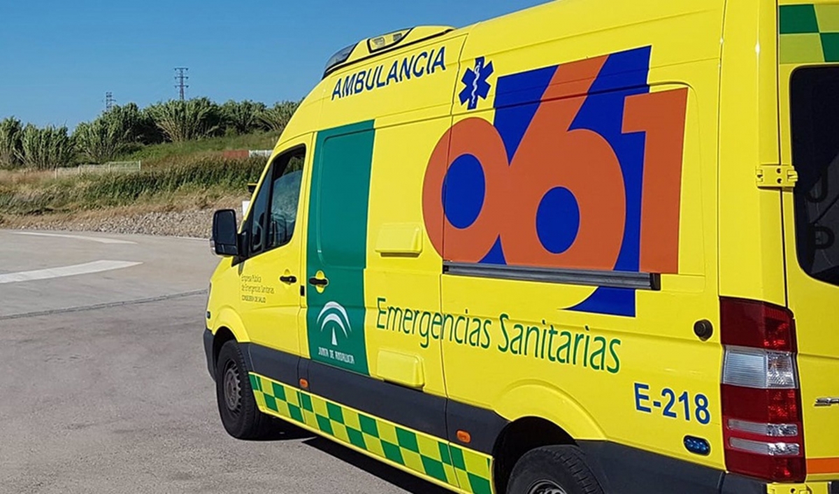  Muere un trabajador tras caer con una máquina por un barranco en Frailes 