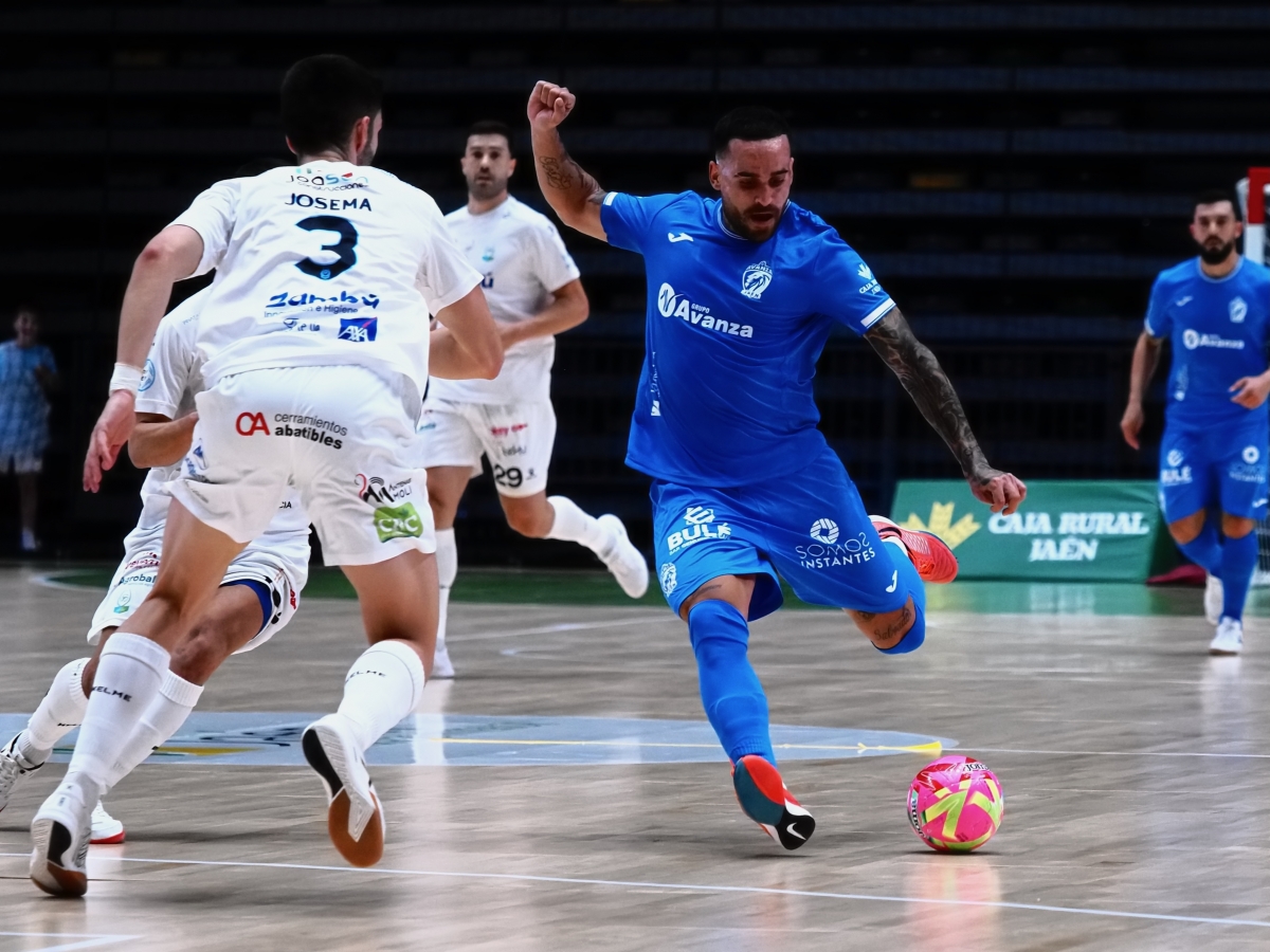  Avanza Jaén empata en su estreno en Segunda División en el Olivo Arena 