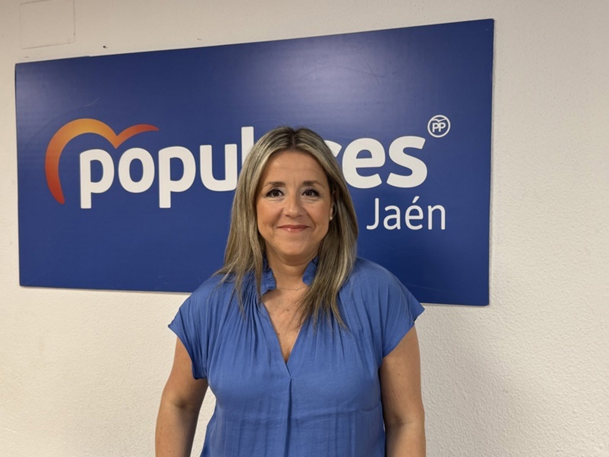 Elena González defiende la gestión de la Junta en la Educación Pública