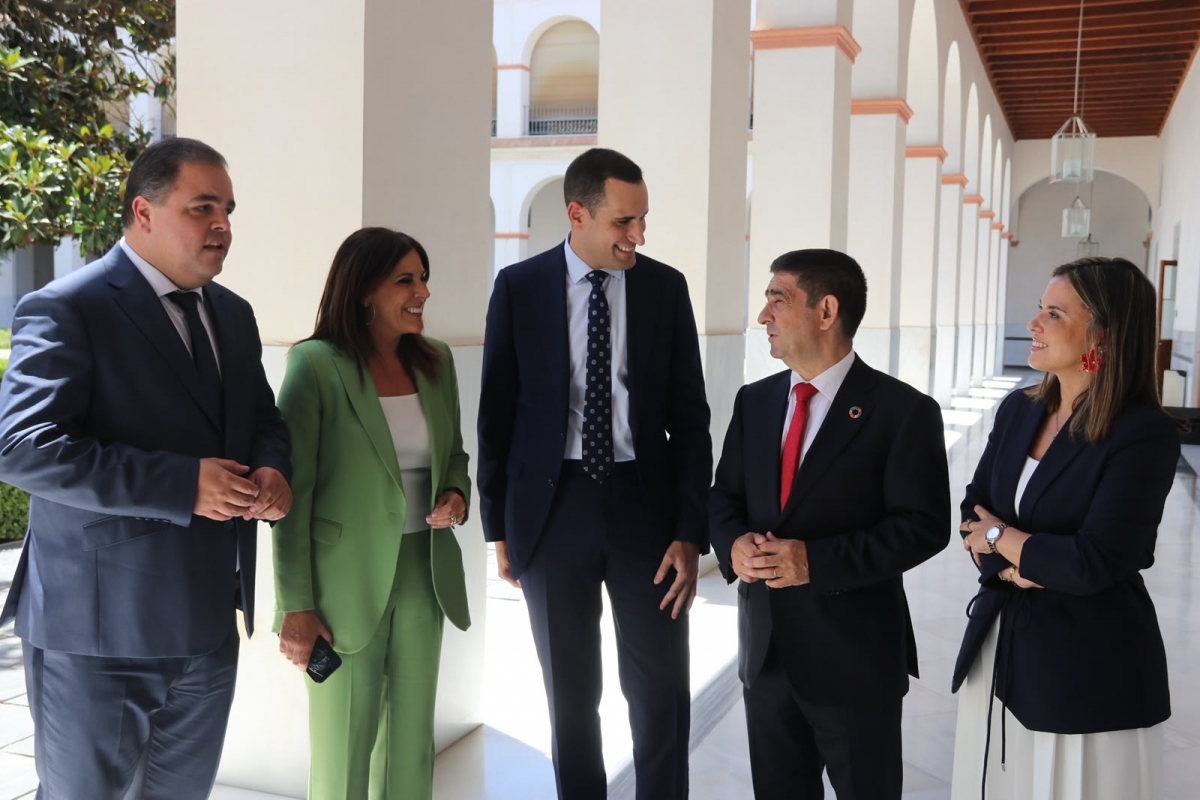  Juan Latorre avanza que harán una oposión útil en el Parlamento 