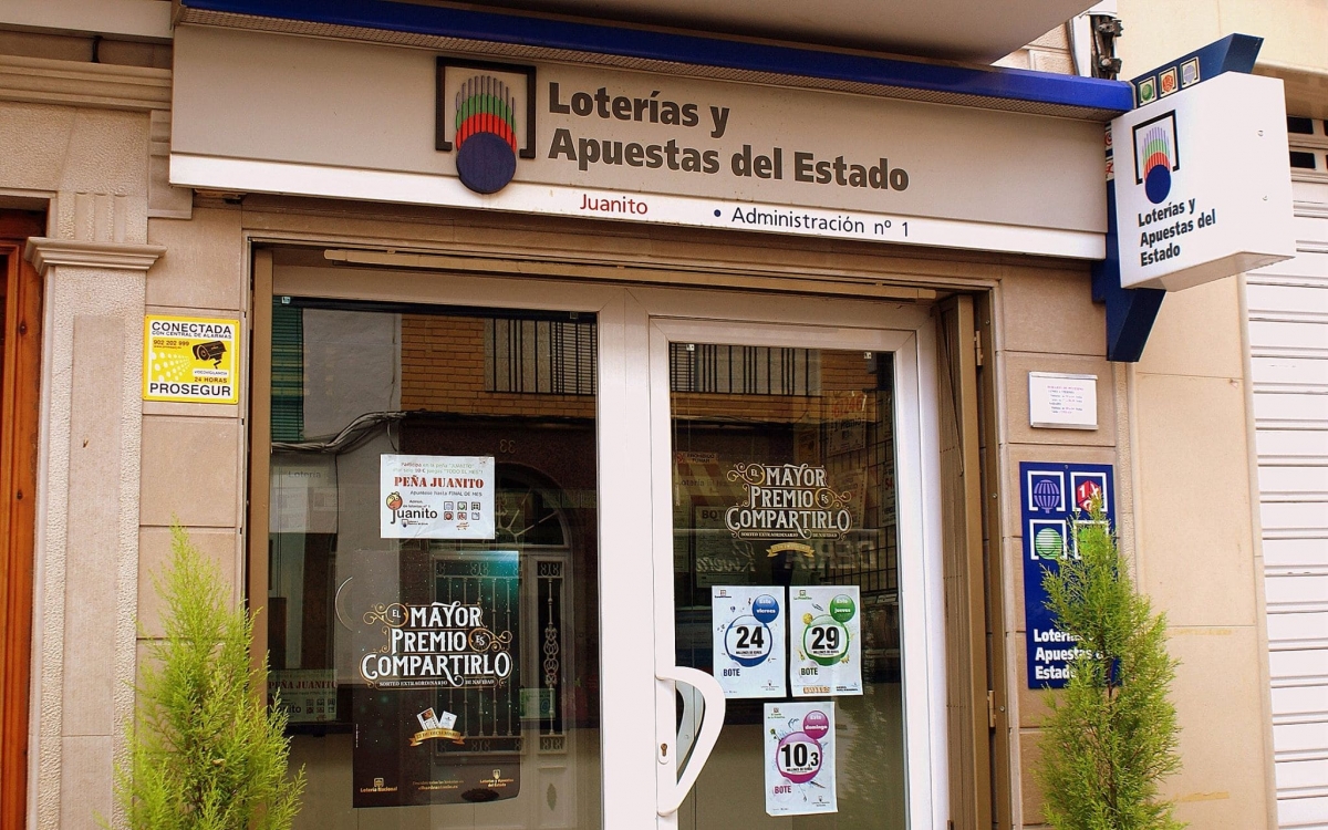  Huelma, premiada con un quinto, el 61.366 