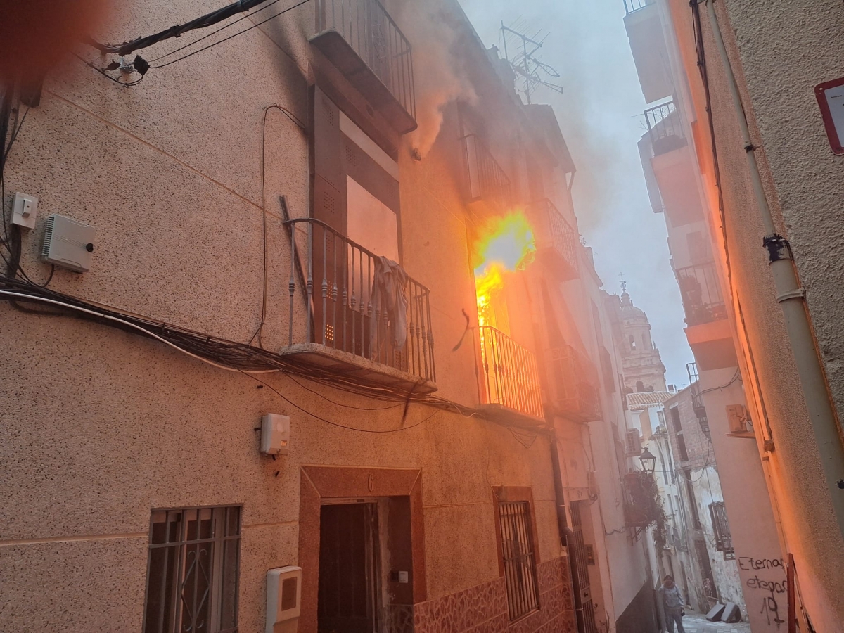  La casa que ha ardido en el casco antiguo era un punto de menudeo 
