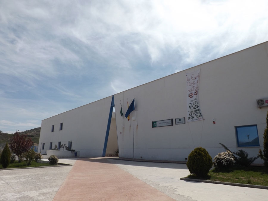  El alumnado del IES Sierra Mágina sigue sin transporte escolar 