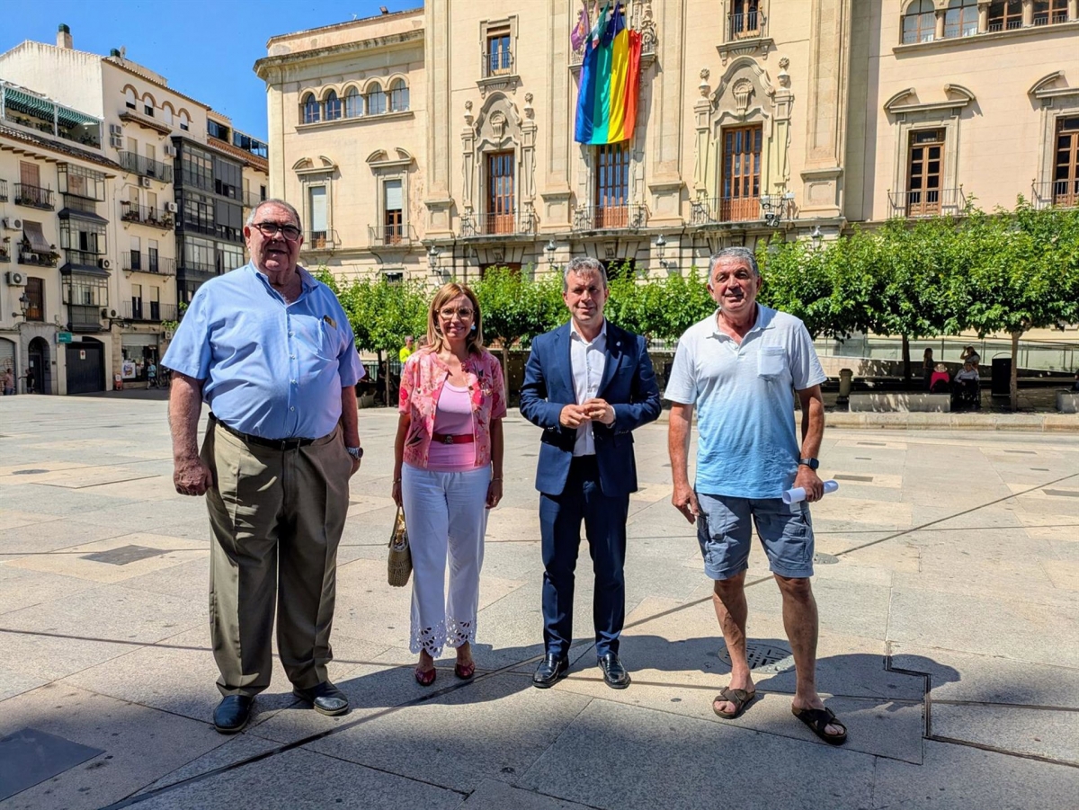  El pleno y los vecinos instan a la Junta a intervenir en la Circunvalación 