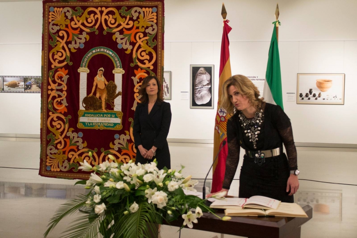  Reestructuran Sanidad y dan competencias a la jiennense Trinidad Rus 