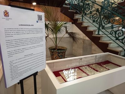  El Ayuntamiento muestra documentos históricos sobre educación 