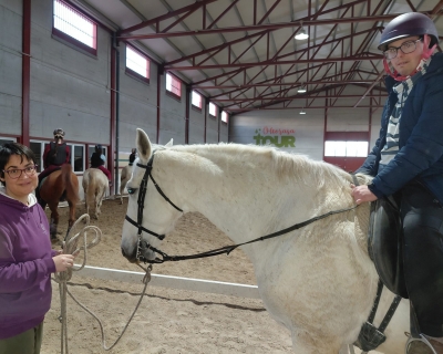  La Fundación Caja Rural apoya las terapias equinas de Aresar 