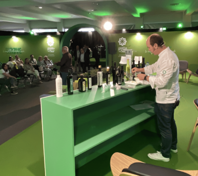  Marcos Reguera y Juan Carlos Roldán participan en un curso de la UNIA 