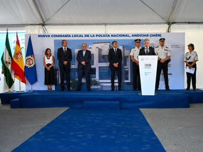  Grande-Marlaska inaugura la nueva comisaría de la Policía en Andújar 