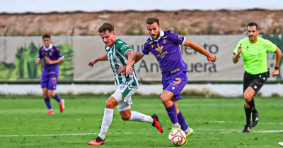  El Real Jaén encaja una primera derrota muy cara en Antequera 