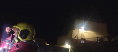  Los Bomberos rescatan a una mujer de 70 años de un incendio 