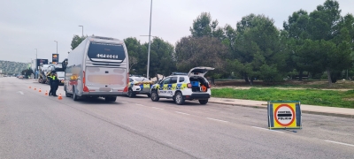  La Policía Local se suma a la campaña de control de camiones y autobuses 