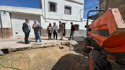  El Ayuntamiento arregla las filtraciones a vecinos de la calle Hospitalico 
